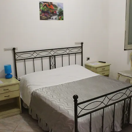 La Vela לינה וארוחת בוקר 3*