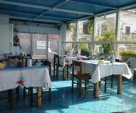 La Vela Nocleg ze śniadaniem 3*